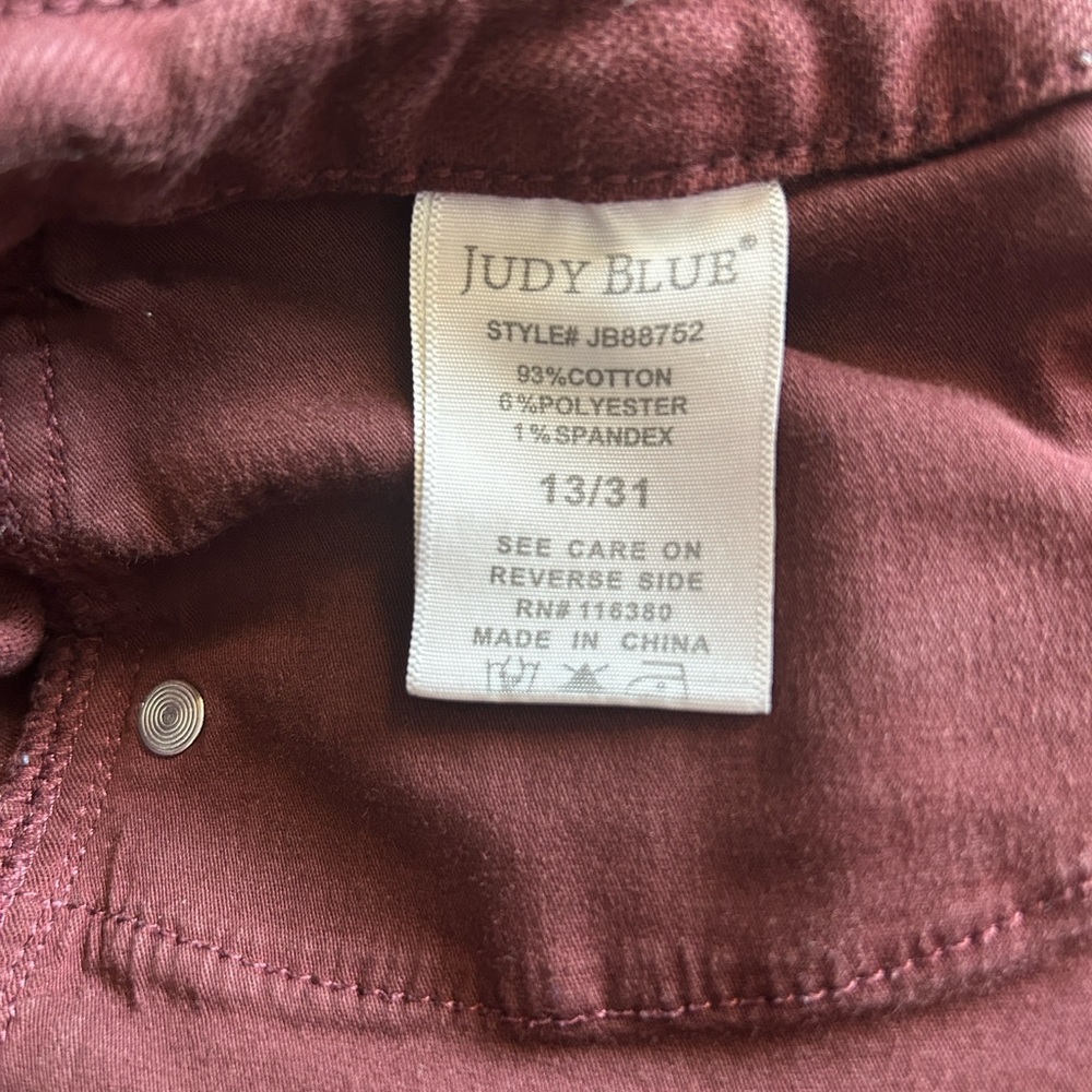 Judy Blue High Waisted Tummy Control Oxblood Red Wide Leg Cropped Jeans - Picture 11 of 11